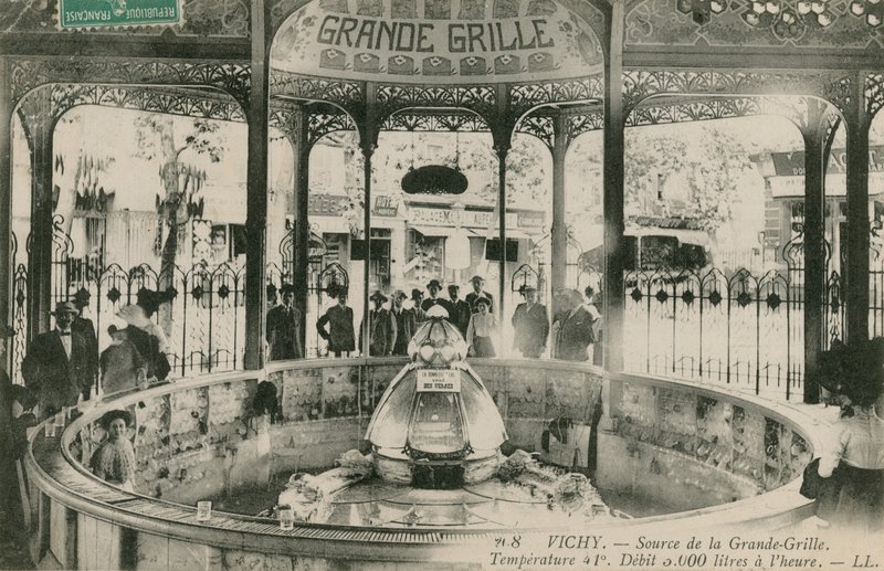 A Vichy-i Grand Grille forrás forrása. 1913-ban feladott képeslap. alkotó: French Photographer