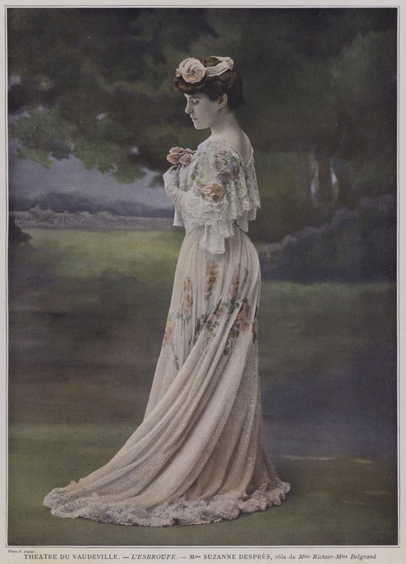 Suzanne Despres mint Mademoiselle Richter a LEsbroufe-ban (színes fotó) alkotó: French Photographer
