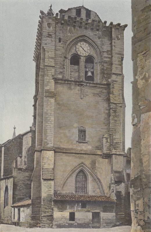 Villeneuve-les-Avignon, templom, erődített harangtorony, ma Harangláb (restaurálás előtt) alkotó: French Photographer