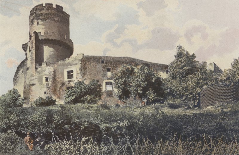 Volvic, Volt Chateau de Tournoel, Áttekintés alkotó: French Photographer