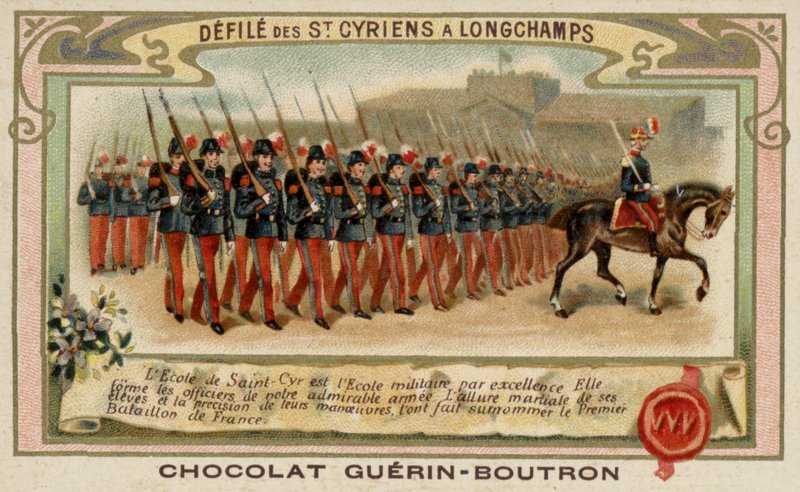 A franciaországi Longchamps-i Saint-Cyr Katonai Iskola kadétjainak felvonulása (chromolitho) alkotó: French School
