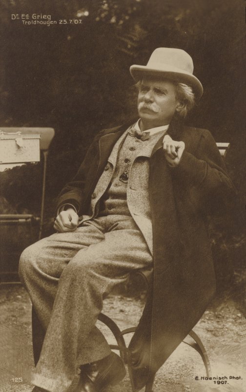 Edvard Grieg Troldhaugenben 1907. július 25-én (fekete-fehér fotó) alkotó: German Photographer