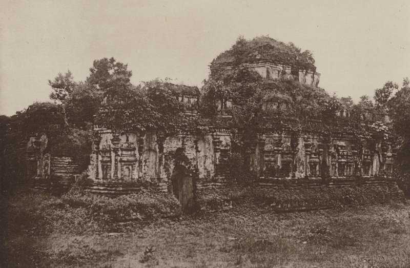 Ceylon romvárosai: Thuparama Polonnaruwában (f/w fotó) alkotó: Henry W. Cave