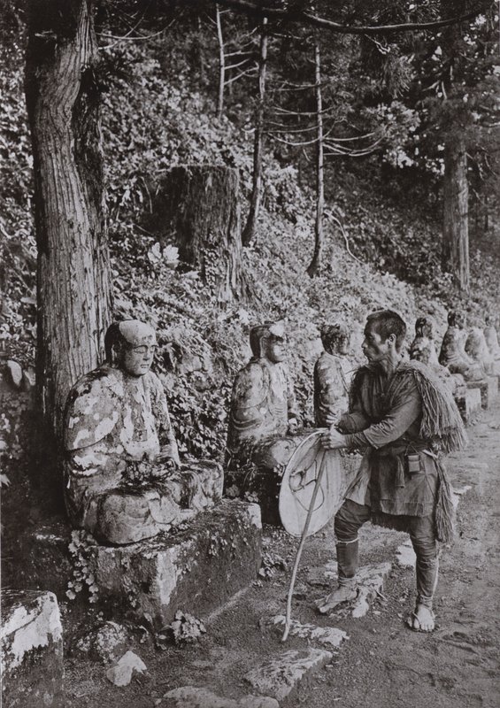 Meditáció, tanulmány Gamman-ga-Fuchinál, Nikko (f/w fotó) alkotó: Herbert Ponting