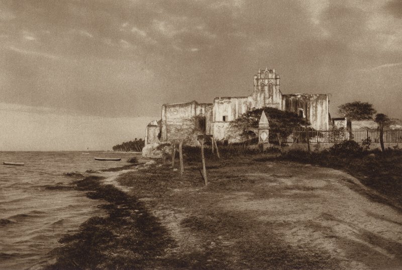 Mexikó: Campeche, San Francisco kolostor romjai (fekete-fehér fotó) alkotó: Hugo Brehme