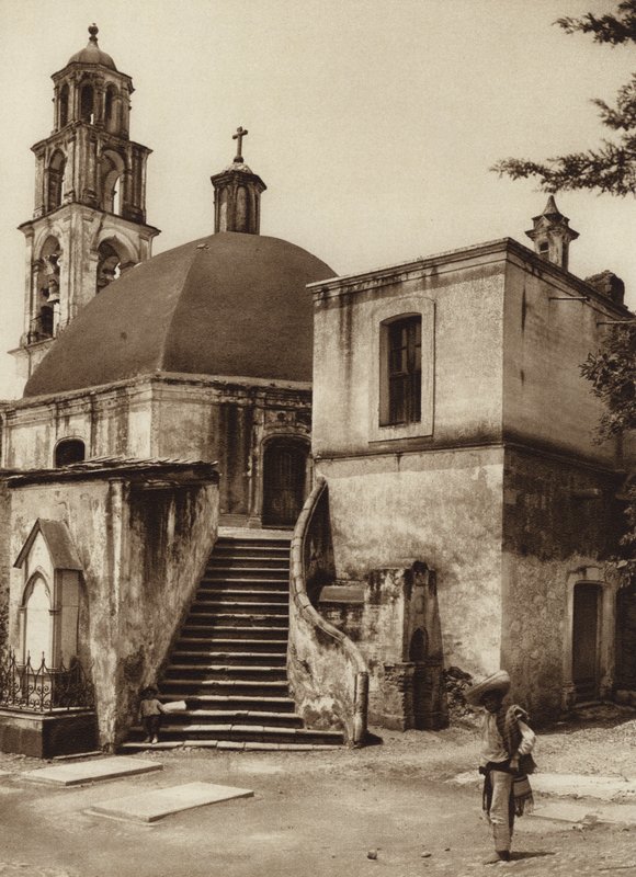 Mexikó: Kápolna a Szent Hegyen, Amecameca (fekete-fehér fénykép) alkotó: Hugo Brehme