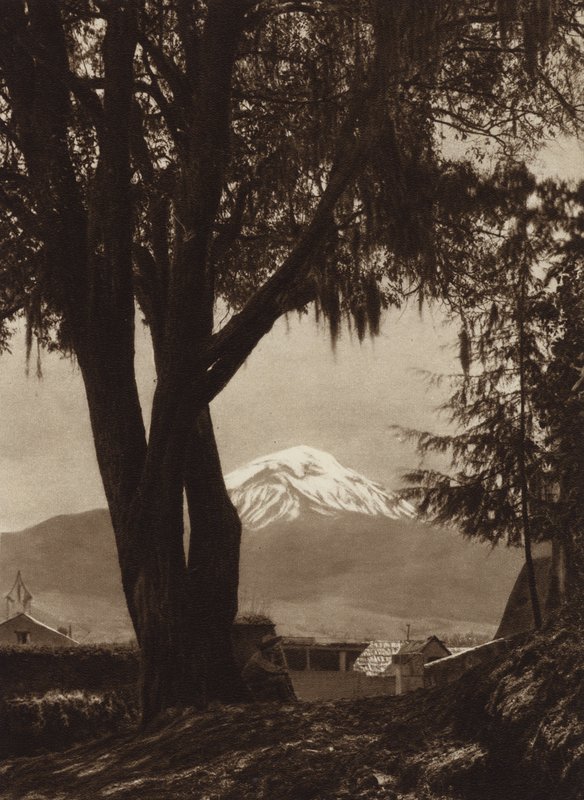 Mexikó: Popocatepetl, Amecameca felől nézve (fekete-fehér fotó) alkotó: Hugo Brehme