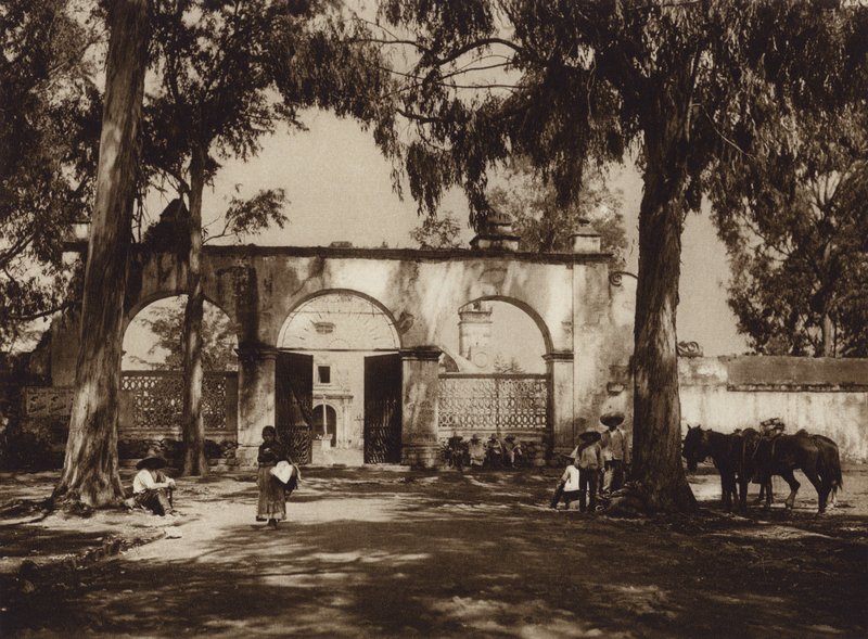 Mexikó: Xochimilco, A templom bejárata (fekete-fehér fénykép) alkotó: Hugo Brehme