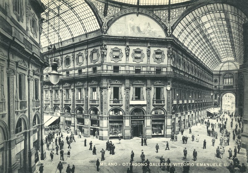 Milánó, Olaszország, Vittorio Emanuele II Galéria alkotó: Italian Photographer