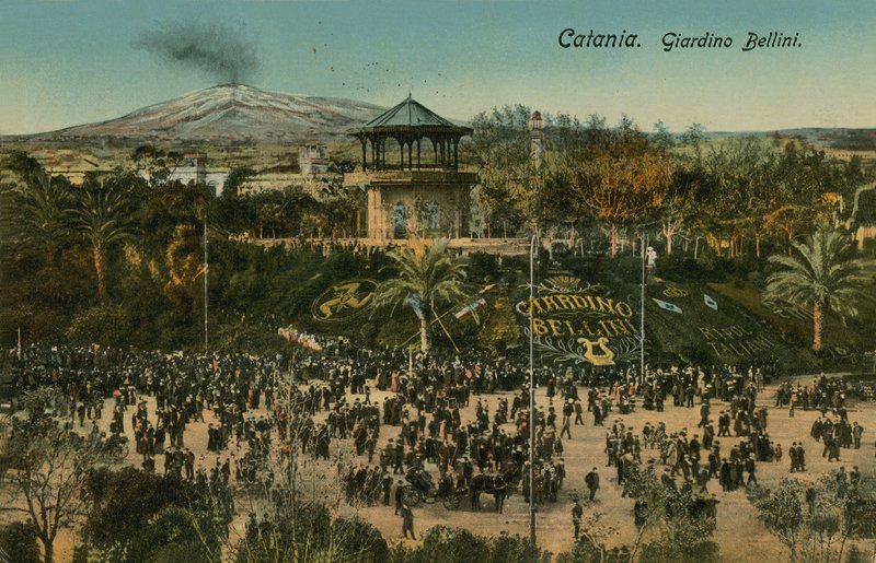 Bellini Garden, Catania, Szicília. 1913-ban feladott képeslap. alkotó: Italian Photographer