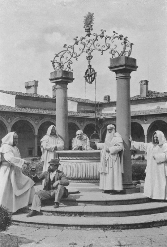 Firenze, Környéke, Certosa, A kút a nagy kolostorban (f/w fotó) alkotó: Italian Photographer
