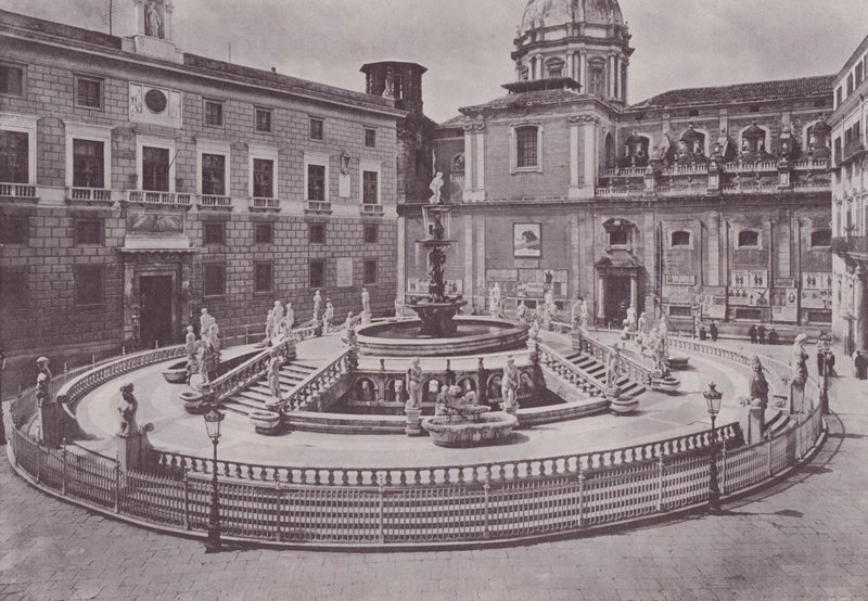 Olaszország: Palermo, Piazza Pretoria (f/w fotó) alkotó: Italian Photographer
