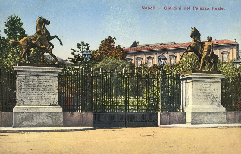Nápoly, Olaszország, a Királyi Palota kertjei alkotó: Italian Photographer