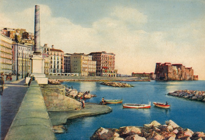 Nápoly / Napoli: Via Partenope és Castel Dell