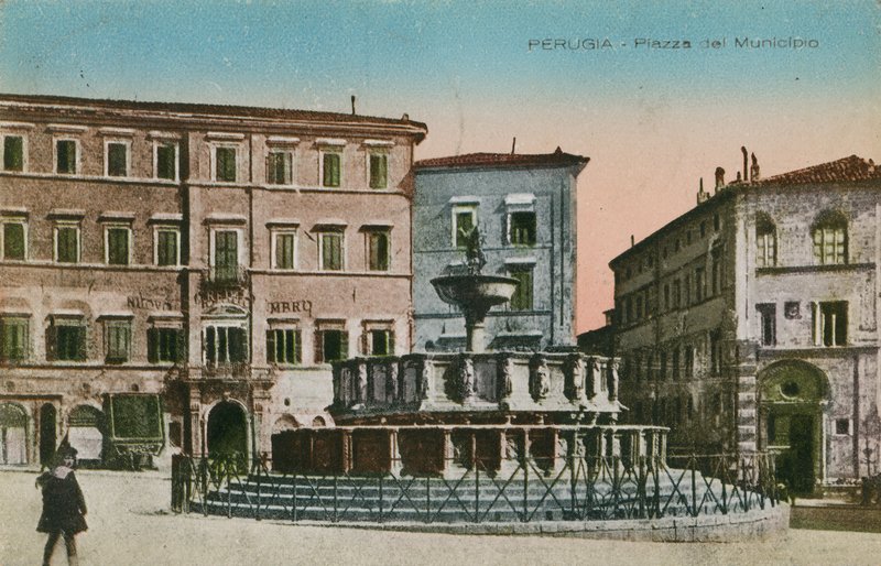 Perugia, Városháza tér, 1910 alkotó: Italian Photographer