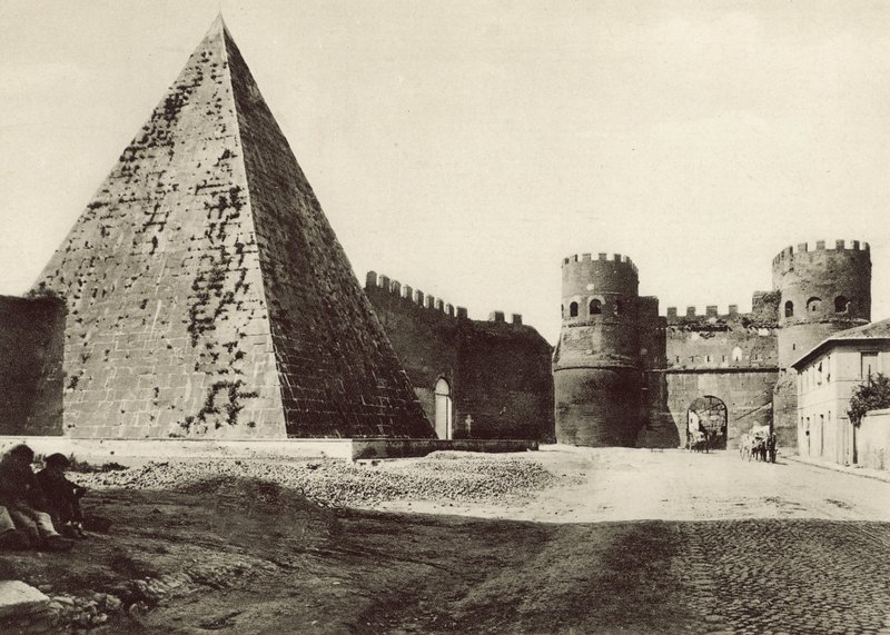 Caius Cestius piramisa alkotó: Italian Photographer
