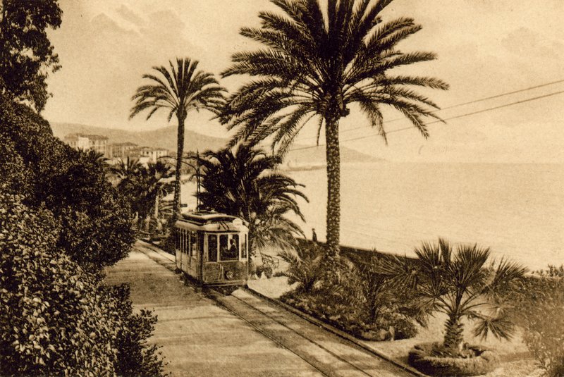 Sanremo, The Promenade (f/w fotó) alkotó: Italian Photographer