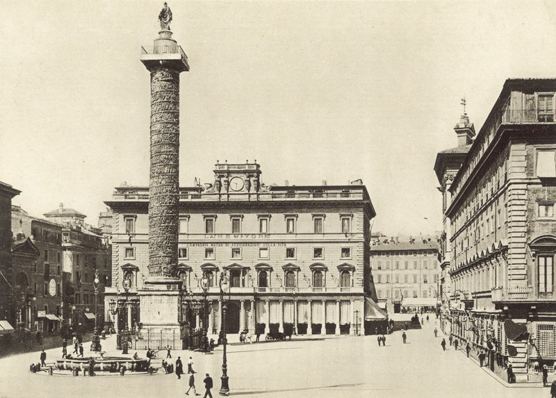 A Colonna tere alkotó: Italian Photographer