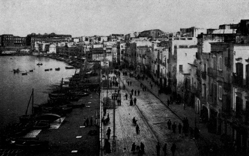 Taranto, Óváros, Panoráma (f/w fotó) alkotó: Italian Photographer