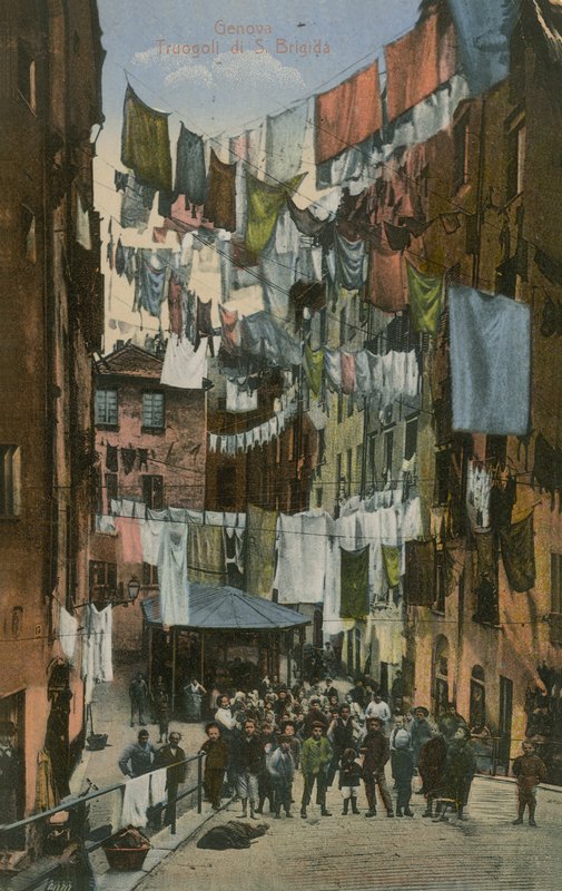 Santa Brigida vályúi; Genova. 1913-ban feladott képeslap. alkotó: Italian Photographer