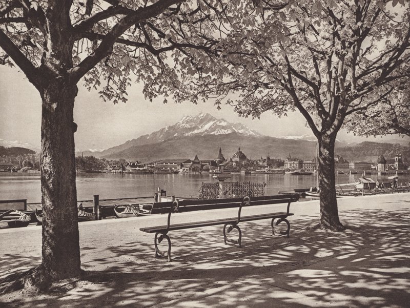 Svájc: Luzern, a Pilatus-hegygel (f/w fotó) alkotó: Jean Gaberell