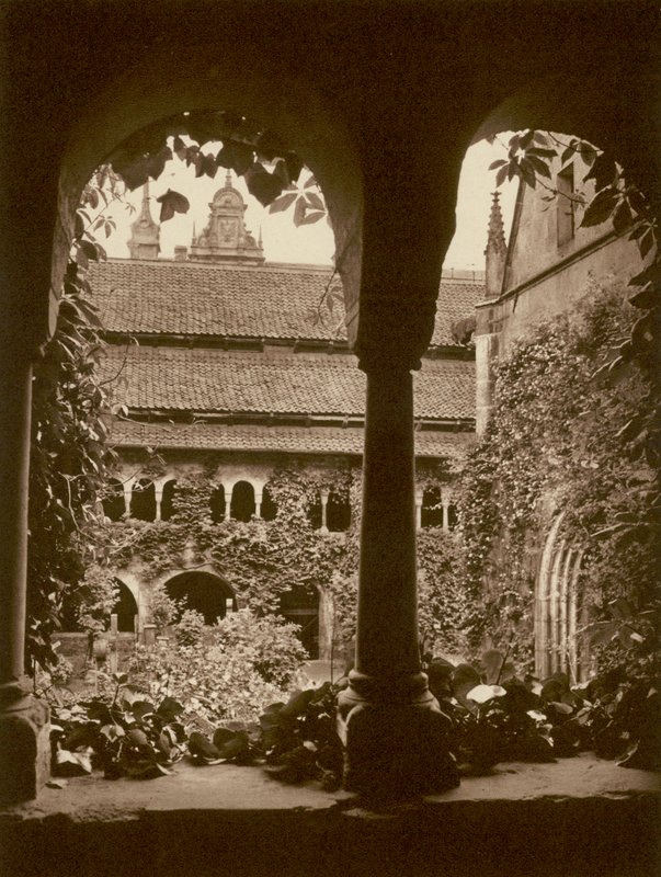 Hildesheim, katedrális, kolostor; Hildesheim, katedrális kolostor (f/w fotó) alkotó: Kurt Hielscher