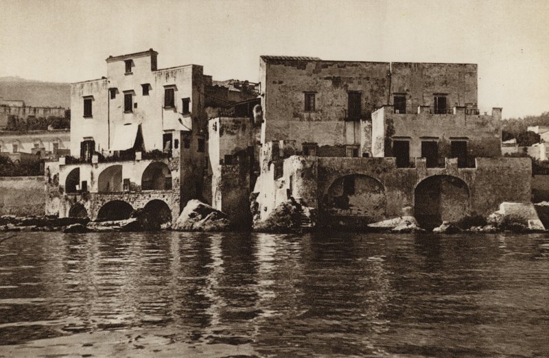 Olaszország: Ischia Ponte-ban (f/w fotó) alkotó: Kurt Hielscher