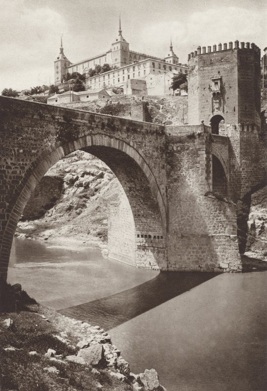 Spanyolország: Toledo, Alcantara híd az Alcazarral a háttérben (f/w fotó) alkotó: Kurt Hielscher