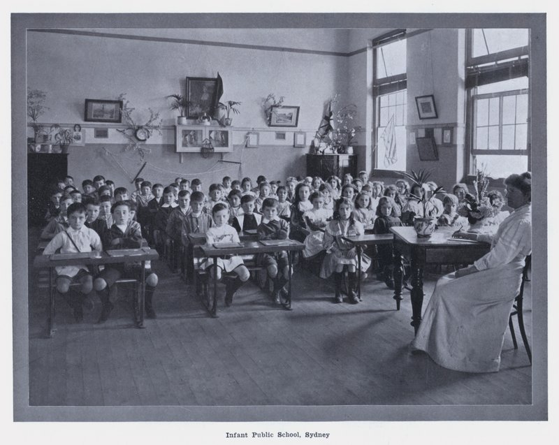 Infant Public School, Sydney (f/w fotó) alkotó: Photographer Australian