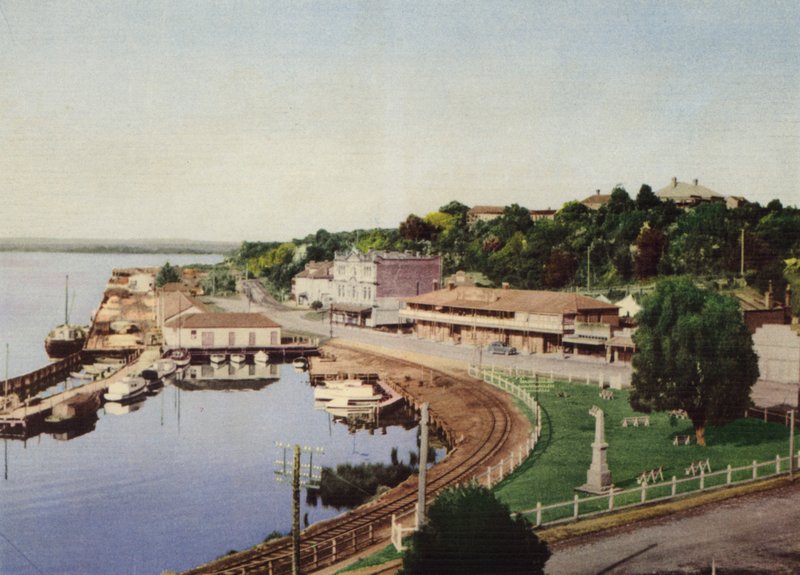 Tasmania: Strahan (színes fotó) alkotó: Photographer Australian
