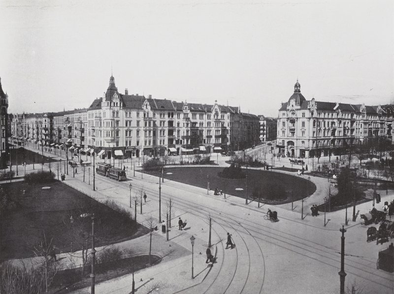 Charlottenburg, Savigny-Platz (f/w fotó) alkotó: Photographer German