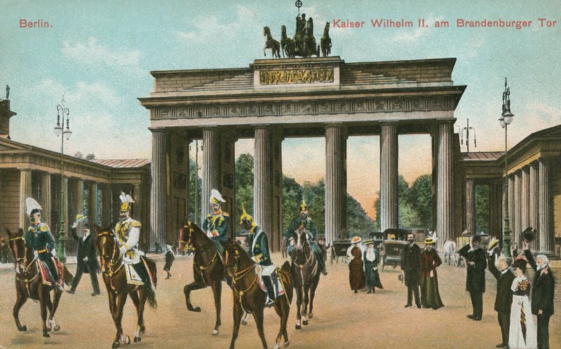 II. Vilmos német császár a Brandenburgi kapunál, Berlin (színes fotó) alkotó: Photographer German