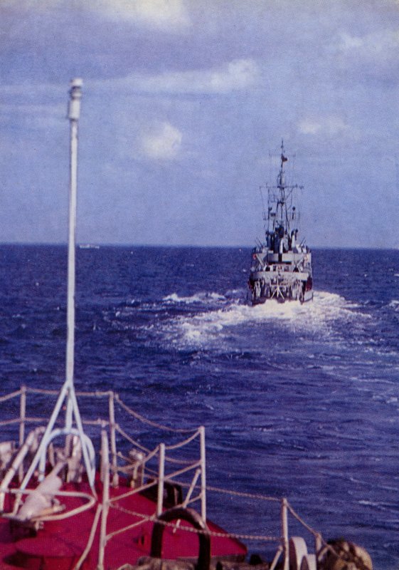 A Balti Vörös Zászlós Flottával és a Lengyel Haditengerészettel együtt az Országos Néphadsereg Népi Haditengerészete .... (színes fotó) alkotó: Photographer German