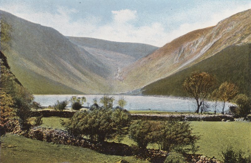Írország: Upper Lake, Glendalough, Wicklow megye (színes fotó) alkotó: Photographer Irish