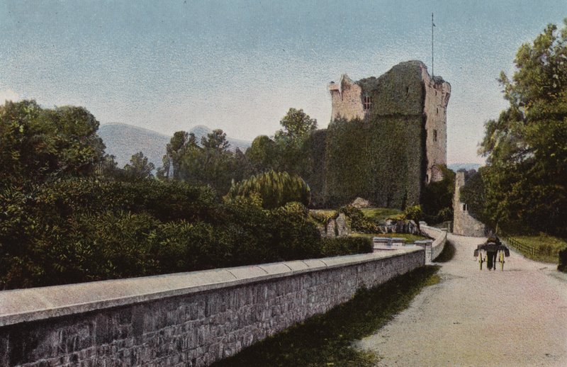 Dél-Írország: Ross Castle, Killarney (színes fotó) alkotó: Photographer Irish
