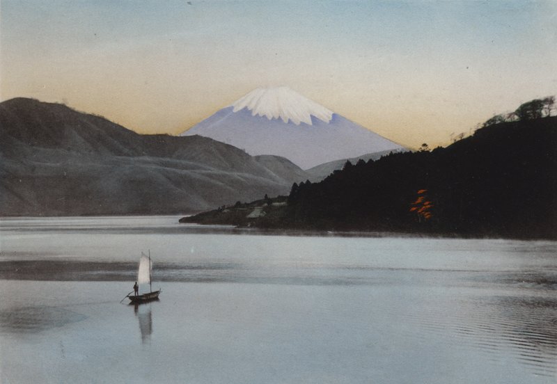 Japán, 1912 körül: Fuji-hegy a Hakone-tóról (fotó) alkotó: Photographer Japanese