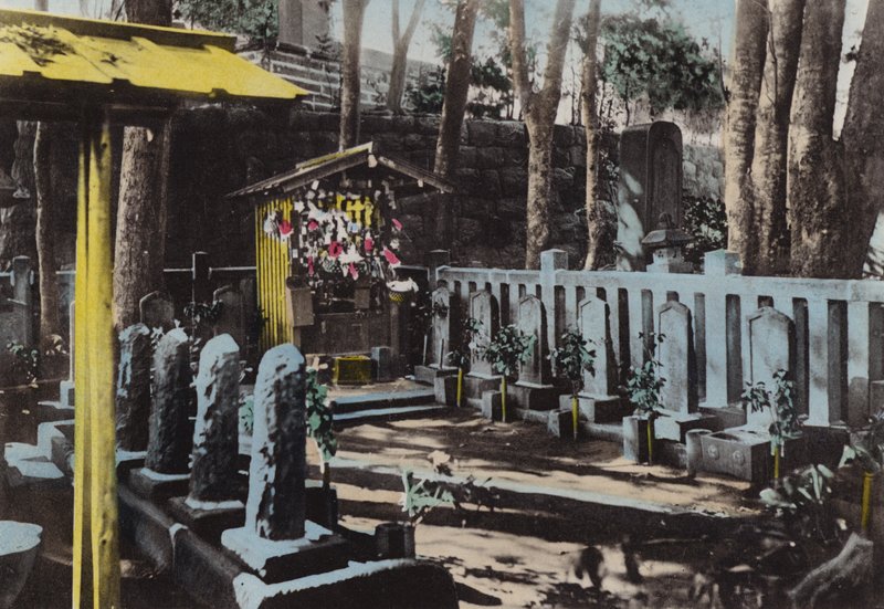 Japán, 1912 körül: 47 Rohnin sírja Sangakujiban, Tokióban (fotó) alkotó: Photographer Japanese