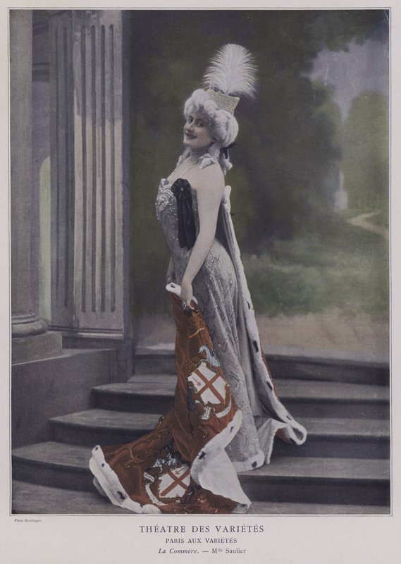 Jeanne Saulier francia színésznő, mint Commerce (színes fotó) alkotó: Reutlinger Studio