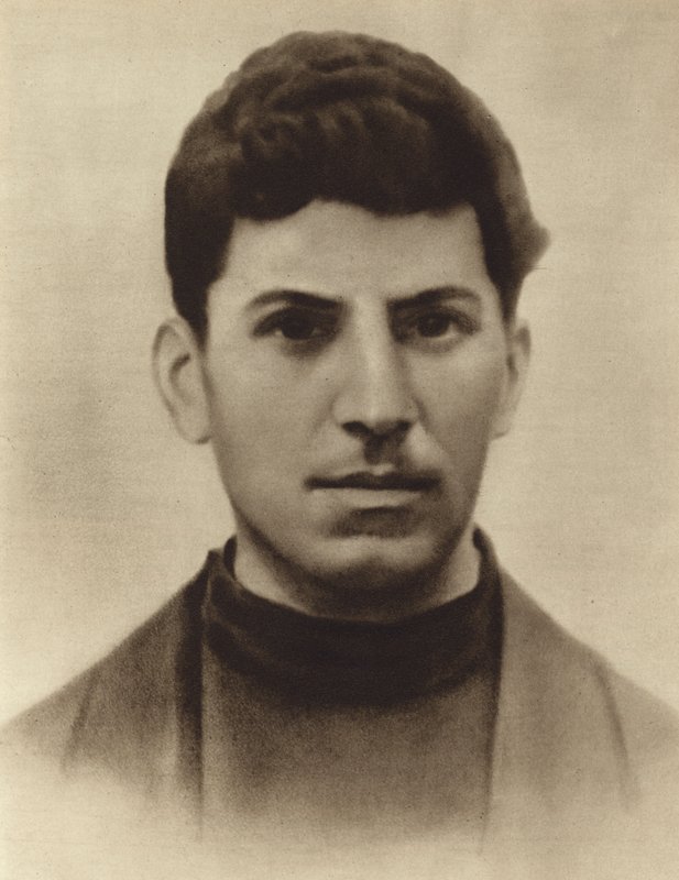 Joszif Sztálin 17 évesen, miközben a tbiliszi szemináriumra járt, Grúzia, 1896 alkotó: Russian Photographer