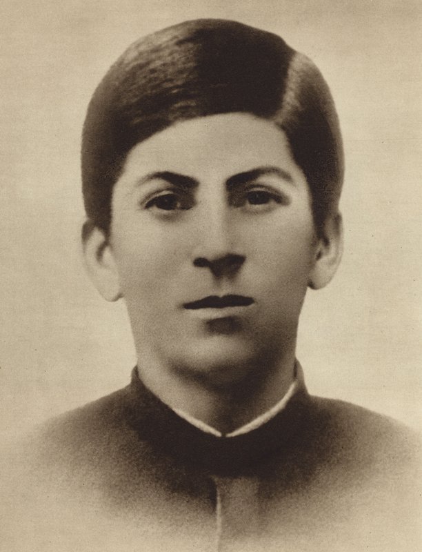 Joszif Sztálin a Gori isteni iskola elvégzése idején, Georgia államban, 1894-ben alkotó: Russian Photographer