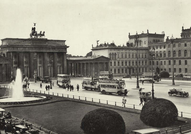 Berlin: Pariser Platz (f/w fotó) alkotó: Sasha Stone