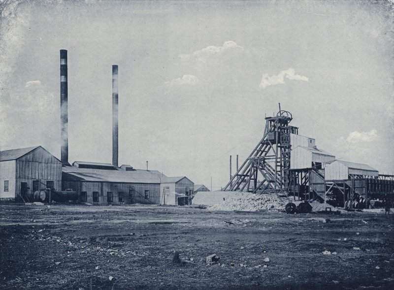 Fejfelszerelés, Ferreira Gold Mining Company (f/w fotó) alkotó: South African Photographer