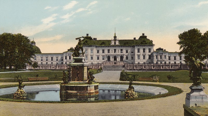 Stockholm: Drottningholm palota (színes fotó) alkotó: Swedish Photographer