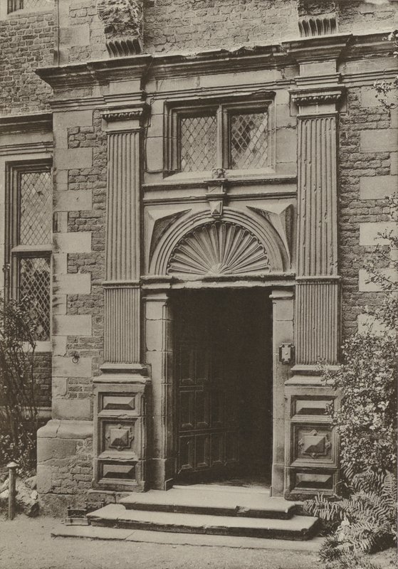 Doorway, Aston Hall, Warwickshire (f/w fotó) alkotó: William Galsworthy Davie