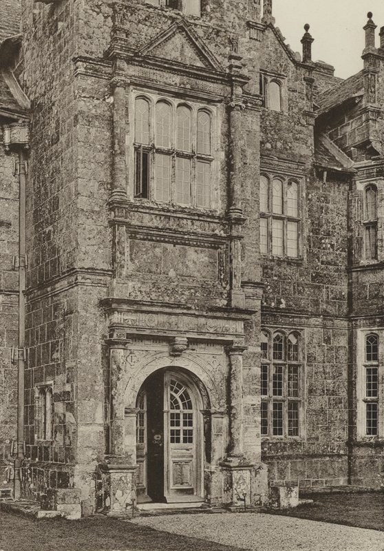 Doorway, The South Doorway, Wakehurst Place, Sussex (f/w fotó) alkotó: William Galsworthy Davie