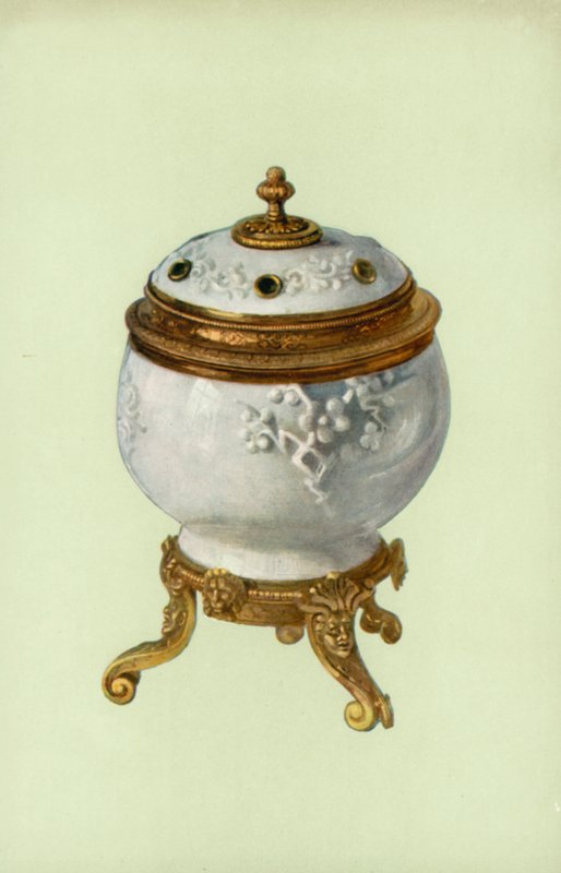 Váza, Fuchien porcelán, XIV. Lajossal, ezüst-aranyozott hegy (színes litó) alkotó: William Gibb
