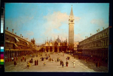 Piazza San Marco a San Marco bazilika felé nézve