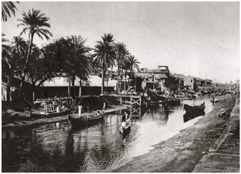Ashar Creek a Shatt al-Arabhoz vezet, Basra, Irak, 1925.