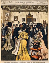Aostai hercegek a torinói Nemzetközi Fotográfiai Kiállításon, Achille Beltrame (1871-1945) alkotása, a La Domenica del Corriere 1900. március 4-i számából