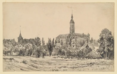 Kisváros magas templomtoronnyal